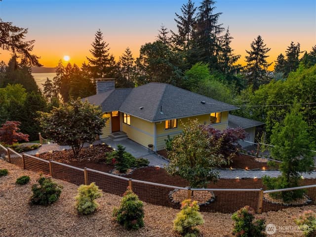Property photo for 16311 25th Avenue SW, Burien