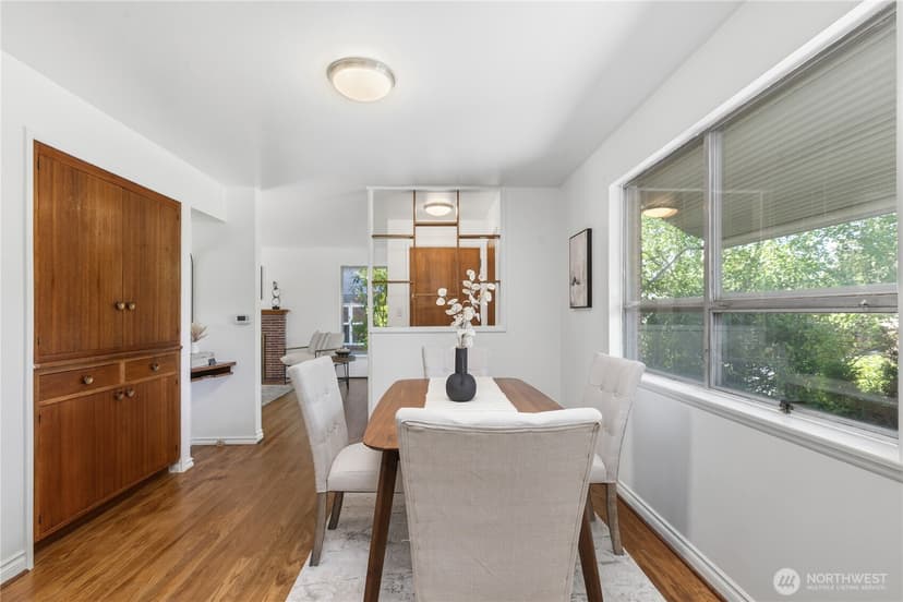 Property photo for 6542 43rd Avenue NE, Seattle photo 7