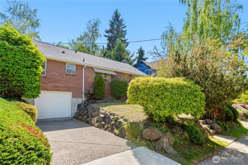 Property photo for 6542 43rd Avenue NE, Seattle photo 30