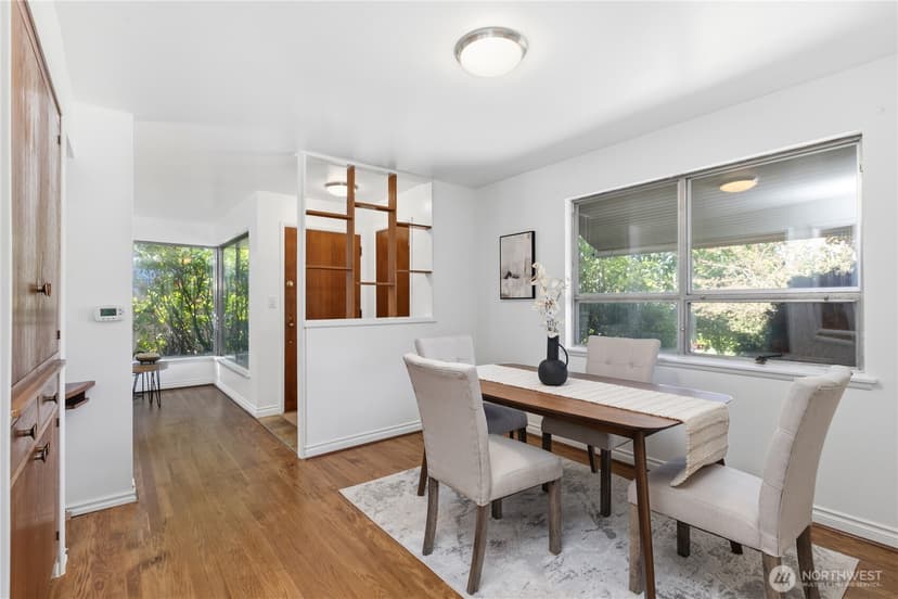 Property photo for 6542 43rd Avenue NE, Seattle photo 6