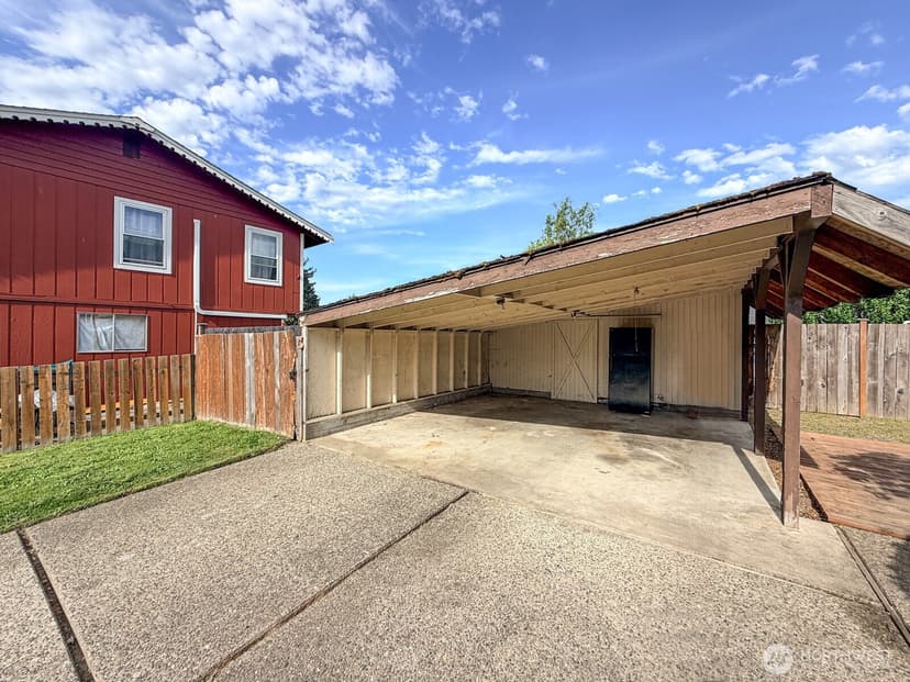 Property photo for 4625 124th Avenue Ct E, Edgewood photo 31