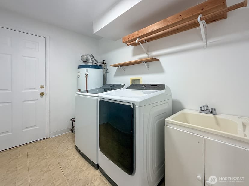 Property photo for 4625 124th Avenue Ct E, Edgewood photo 23