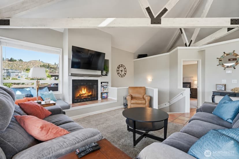 Property photo for 101 Stormy Mountain Way, Chelan photo 5