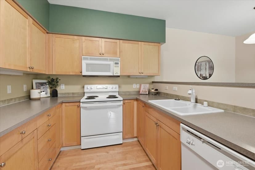 Property photo for 15026 40th Avenue W #12-202, Lynnwood photo 9