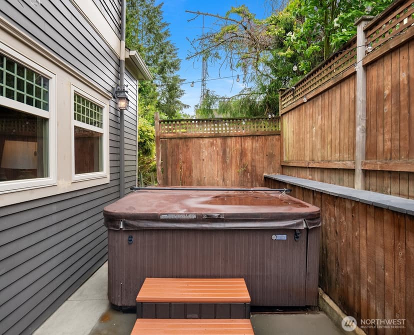 Property photo for 159 Blaine Street, Seattle photo 34