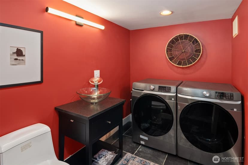Property photo for 159 Blaine Street, Seattle photo 30