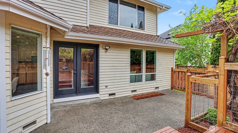 Property photo for 18314 142nd Avenue SE, Renton photo 36