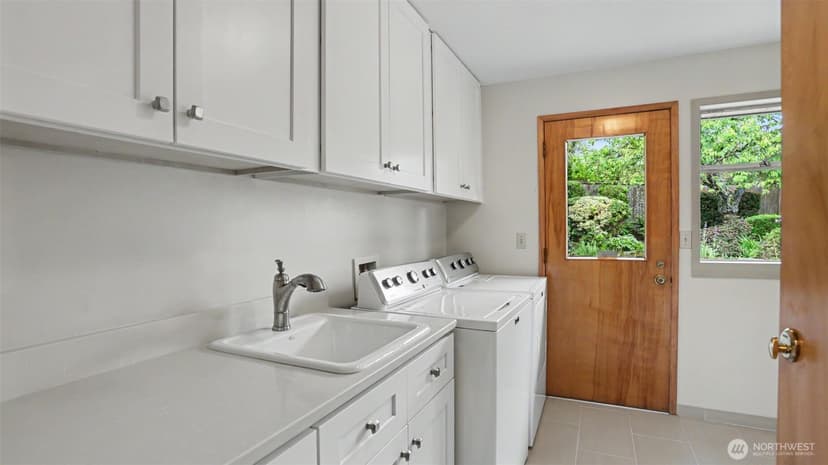 Property photo for 5810 NE 181st Street, Kenmore photo 22