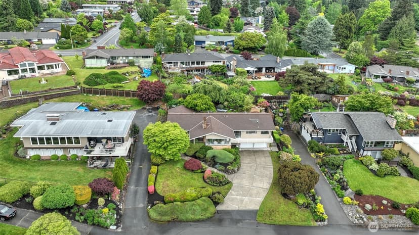 Property photo for 5810 NE 181st Street, Kenmore photo 5