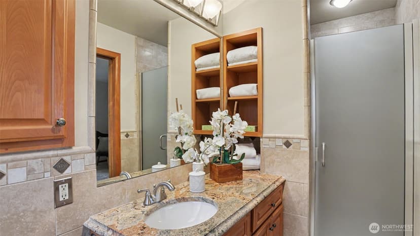 Property photo for 5810 NE 181st Street, Kenmore photo 25