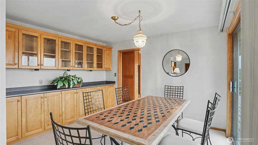 Property photo for 5810 NE 181st Street, Kenmore photo 11