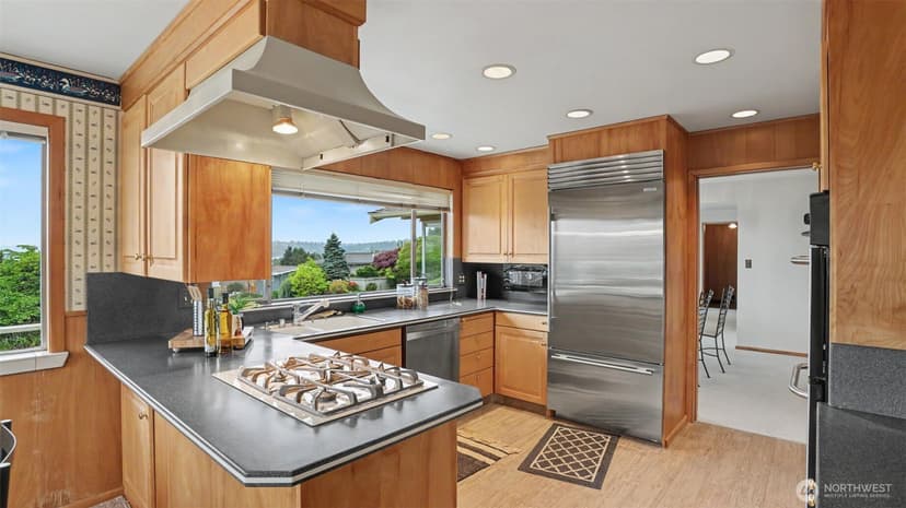 Property photo for 5810 NE 181st Street, Kenmore photo 16