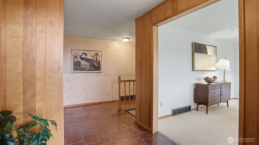 Property photo for 5810 NE 181st Street, Kenmore photo 7