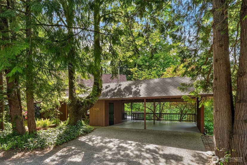 Property photo for 5709 80th Avenue SE, Mercer Island photo 23