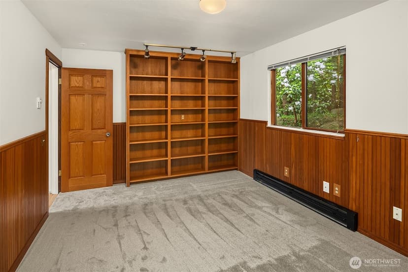 Property photo for 5709 80th Avenue SE, Mercer Island photo 13