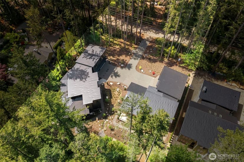 Property photo for 13982 13970 Manzanita Road NE, Bainbridge Island photo 2