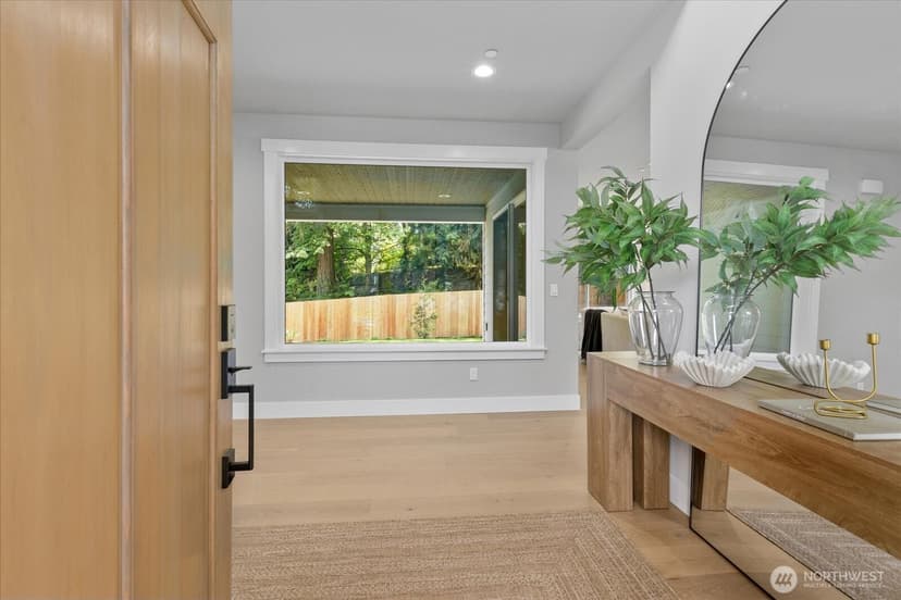 Property photo for 3500 Alaska Road, Brier photo 2