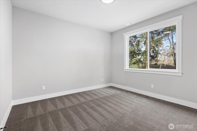 Property photo for 3500 Alaska Road, Brier photo 34