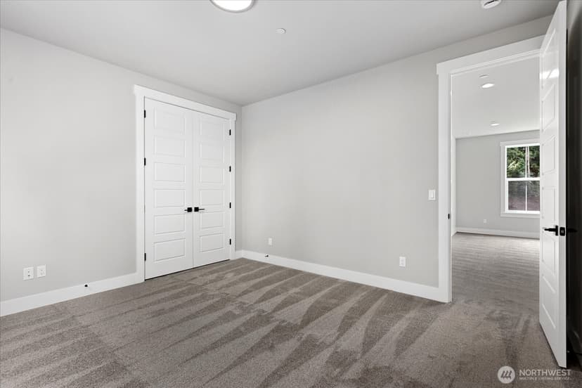 Property photo for 3500 Alaska Road, Brier photo 31