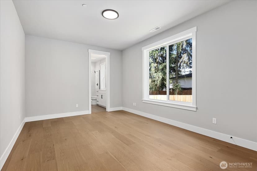 Property photo for 3500 Alaska Road, Brier photo 16