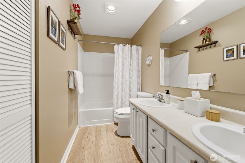 Property photo for 31500 33rd Place SW #B103, Federal Way photo 11