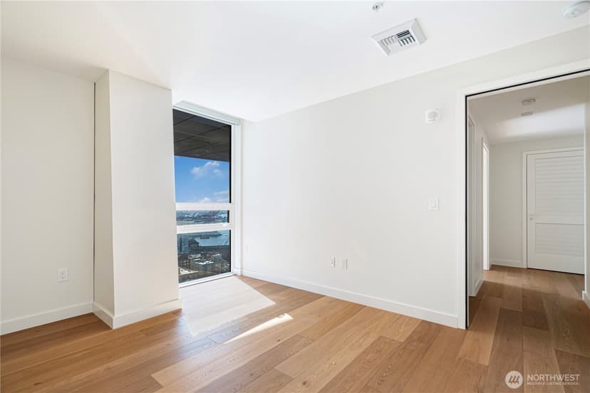 Property photo for 121 Stewart Street #1605, Seattle photo 10