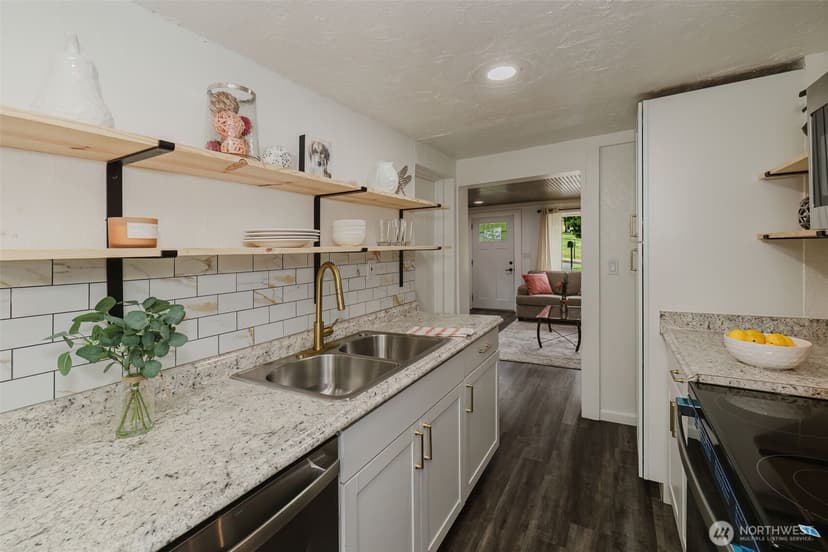 Property photo for 2122 15th Street, Bremerton photo 14