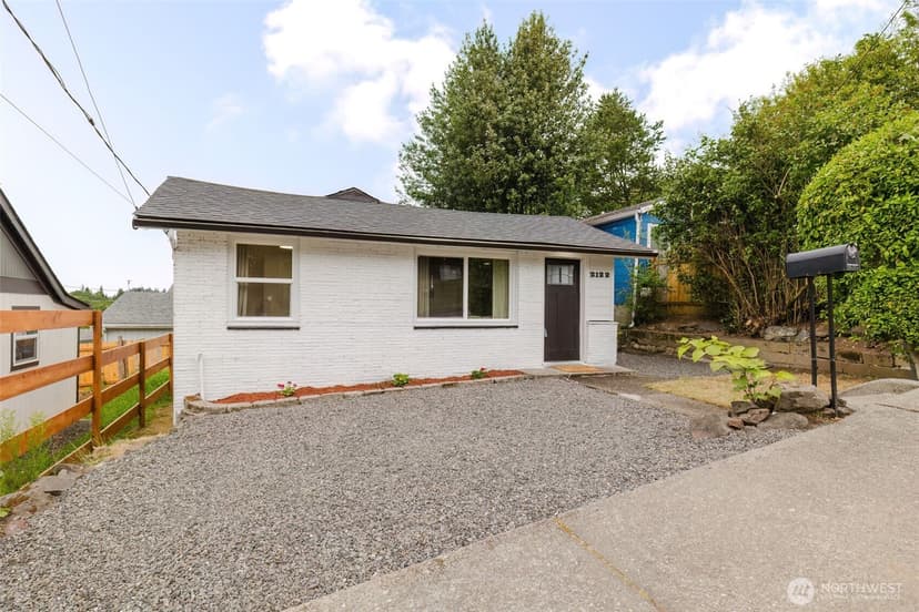 Property photo for 2122 15th Street, Bremerton photo 2