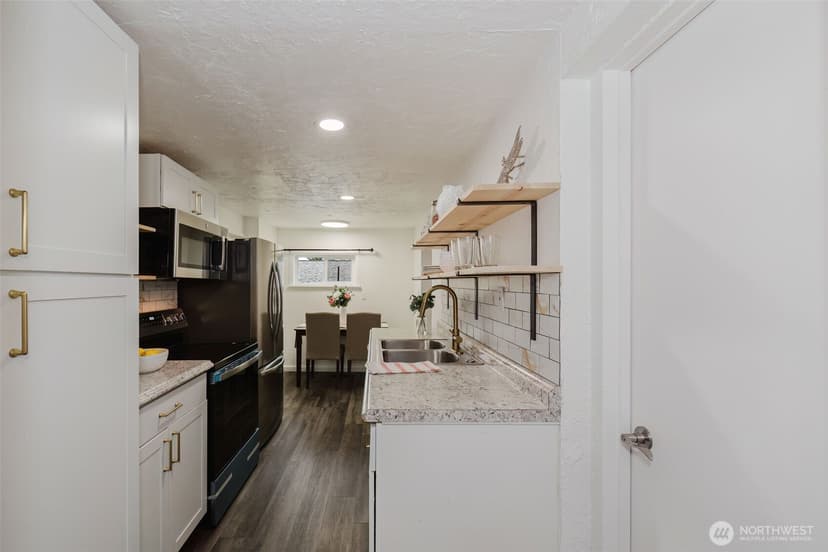 Property photo for 2122 15th Street, Bremerton photo 11