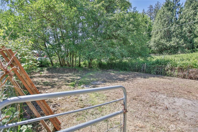 Property photo for 4717 Hansen Drive, Clinton photo 22