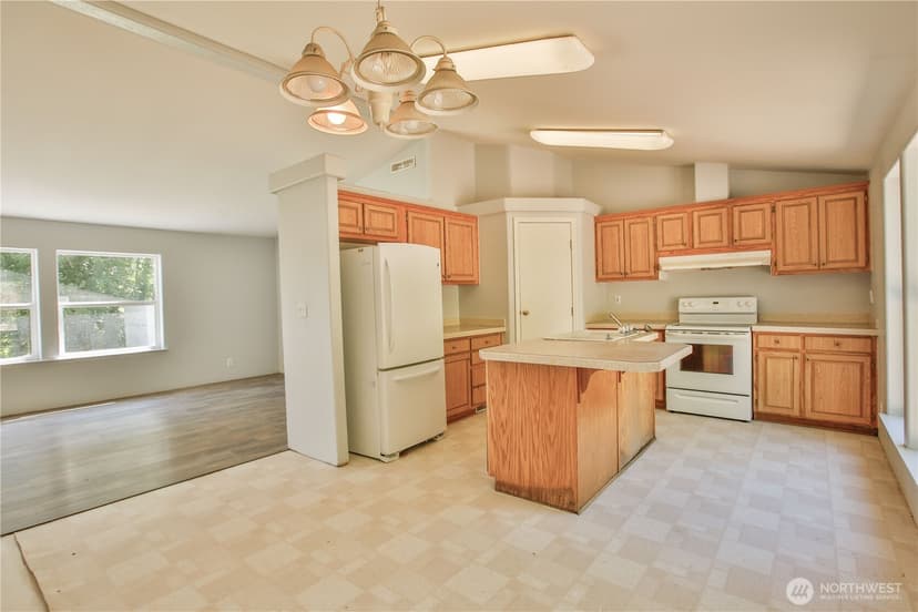 Property photo for 4717 Hansen Drive, Clinton photo 7