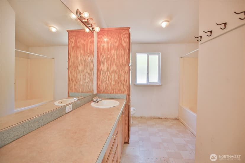 Property photo for 4717 Hansen Drive, Clinton photo 10