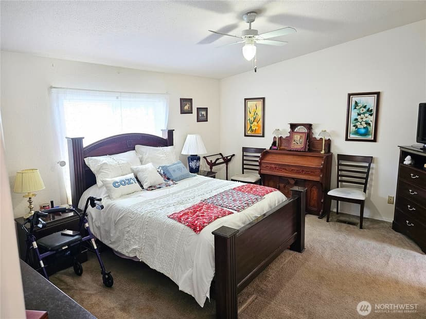 Property photo for 13802 18th Avenue Ct E #132, Tacoma photo 11