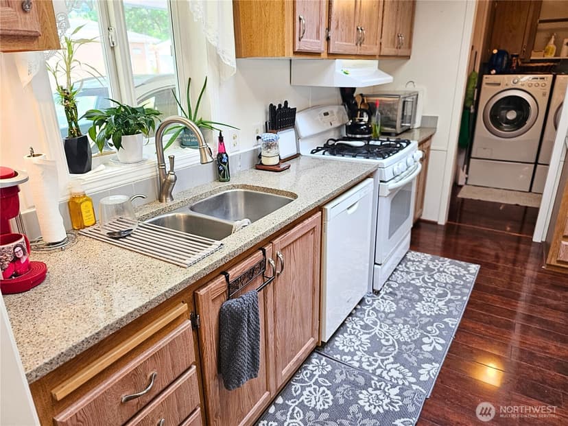 Property photo for 13802 18th Avenue Ct E #132, Tacoma photo 8