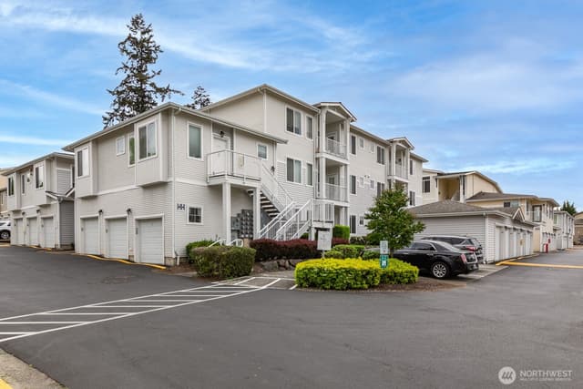 Property photo for 14915 38th Drive SE #HH1028, Bothell photo 2