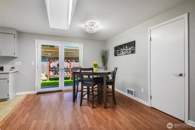 Property photo for 8223 47th Avenue NE #2, Marysville photo 3