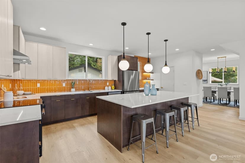 Property photo for 5446 40th Avenue SW, Seattle photo 12