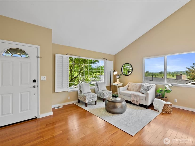 Property photo for 16320 3rd Avenue NE, Duvall photo 11