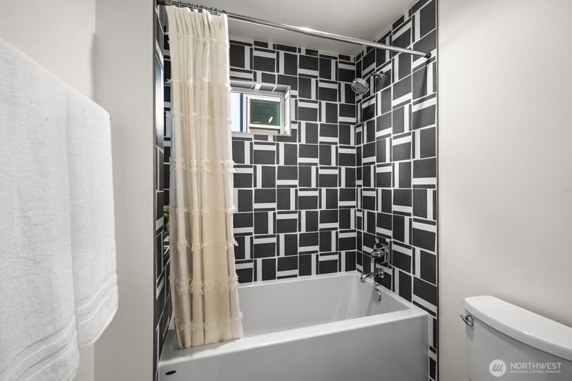 Property photo for 2851 NW 70th Street, Seattle photo 33