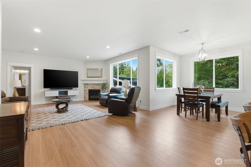Property photo for 3109 108th Avenue E, Edgewood photo 6