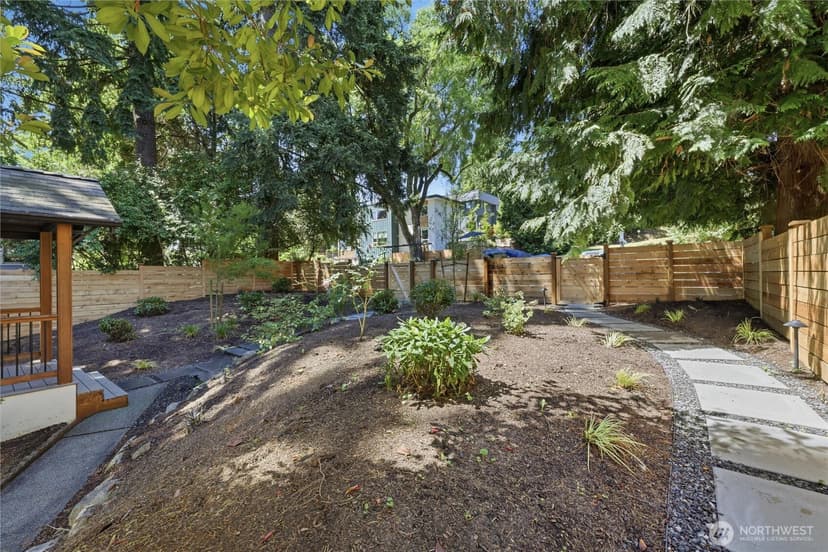 Property photo for 5444 40th Avenue SW, Seattle photo 20