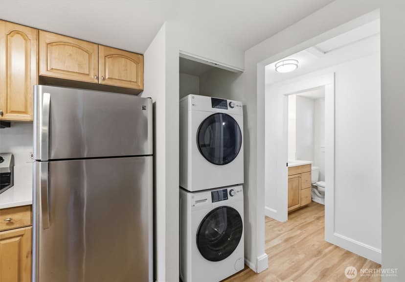 Property photo for 5444 40th Avenue SW, Seattle photo 12