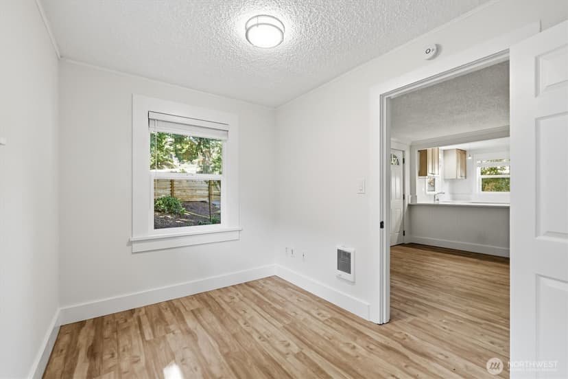 Property photo for 5444 40th Avenue SW, Seattle photo 10
