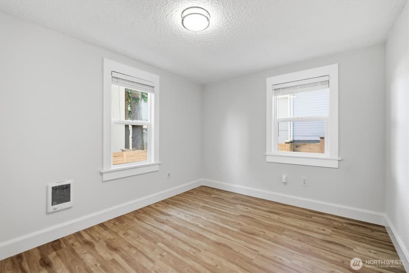 Property photo for 5444 40th Avenue SW, Seattle photo 14