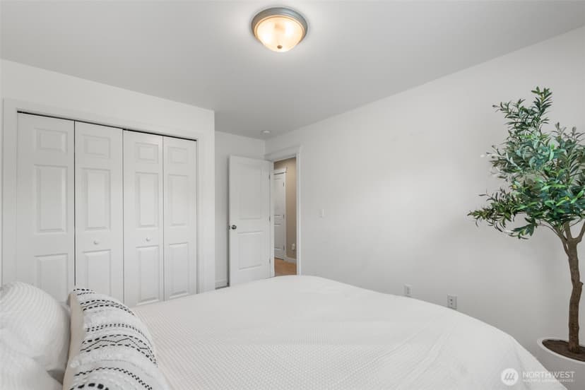 Property photo for 16627 37th Drive SE, Bothell photo 27
