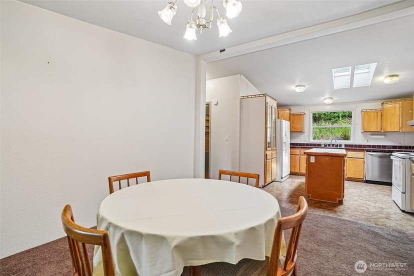 Property photo for 5160 Blacktail Lane, Langley photo 9