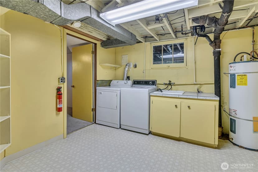 Property photo for 7811 S 112th Street, Seattle photo 26