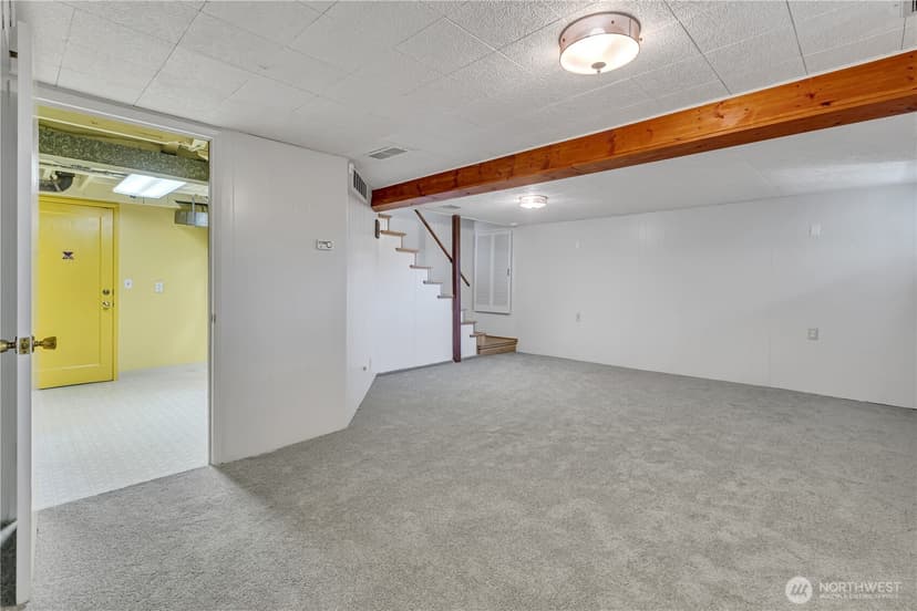 Property photo for 7811 S 112th Street, Seattle photo 25