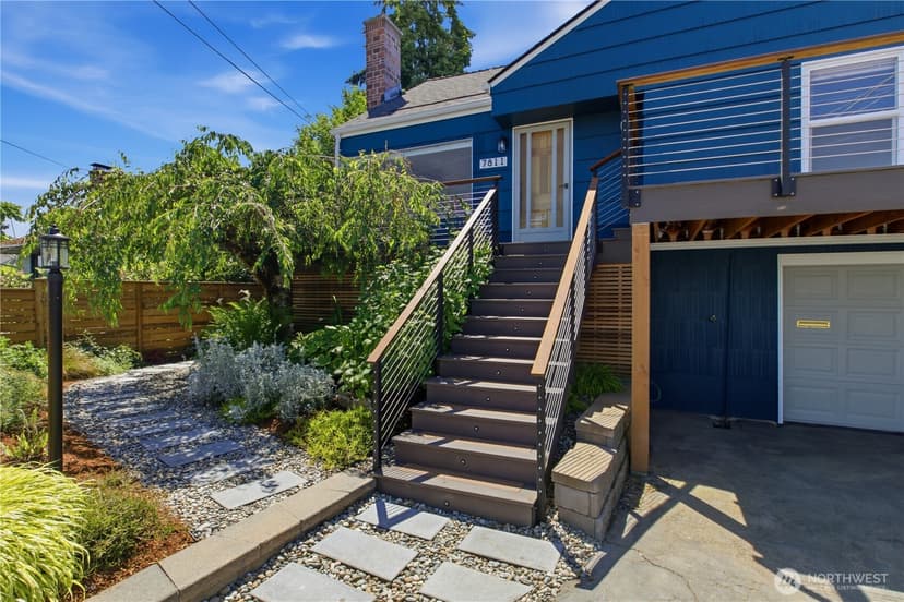 Property photo for 7811 S 112th Street, Seattle photo 27