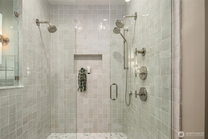 Property photo for 1031 McGilvra Blvd East, Seattle photo 24